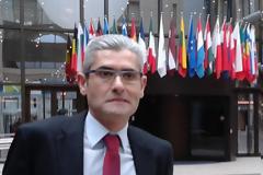 Ντροπή για την Ευρώπη η εικόνα των εξαθλιωμένων ανήλικων προσφύγων