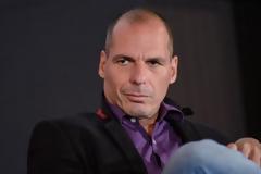 Βαρουφάκης: Το δημοτικό συμβούλιο της Δρέσδης έχει περισσότερη εξουσία από τον Τσίπρα