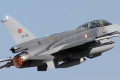 Συνεχίζουν τις προκλήσεις - Για δεύτερη μέρα τουρκικά μαχητικά πέταξαν πάνω ελληνικά νησιά