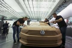 Εισαγγελείς ερεύνησαν τα γραφεία της Volkswagen στο Βόλφσμπουργκ