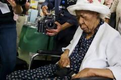 Το γηραιότερο άτομο στον κόσμο τρώει κάθε μέρα... μπέικον!