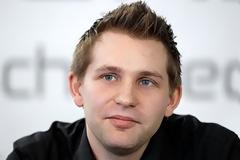 Αυτός είναι ο άνθρωπος που νίκησε το Facebook