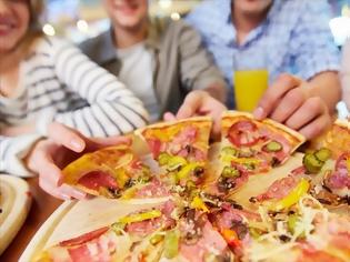 Φωτογραφία για Noμίζετε ότι η πίτσα καταστρέφει τη δίαιτά σας και την υγιεινή διατροφή; Ξανασκεφτείτε το!