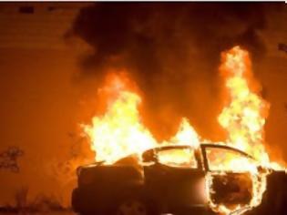 Φωτογραφία για Αυτοκίνητο τυλίχθηκε στις φλόγες