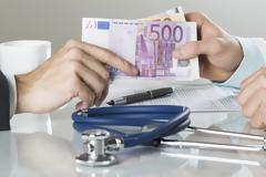 Στο στόχαστρο της εφορίας και πάλι οι γιατροί! Ξεκινά σαφάρι ελέγχων