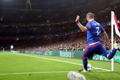 ΣΤΗΝ ΚΟΡΥΦΗ ΤΩΝ ΑΣΙΣΤ ΣΤΟ CHAMPIONS LEAGUE Ο ΦΟΡΤΟΥΝΗΣ!