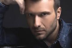 Δεν άντεξαν τα μάτια μου, κοιμήθηκα και έπεσα σε ένα ποτάμι