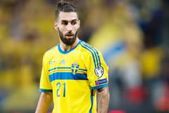 SUPER ΚΑΙ ΜΕ... ΑΣΙΣΤ ΣΤΗ ΝΙΚΗ ΤΗΣ ΣΟΥΗΔΙΑΣ Ο ΝΤΟΥΡΜΑΖ! *ΒΙΝΤΕΟ*