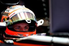 Ταχύτερος ο Hulkenberg στο χάος