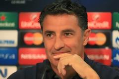 ΕΠΙΜΕΝΟΥΝ ΟΙ ΓΑΛΛΟΙ ΓΙΑ ΤΟΥΣ ΤΡΕΙΣ ΕΡΥΘΡΟΛΕΥΚΟΥΣ ΠΟΥ «ΒΛΕΠΕΙ» Η ΜΑΡΣΕΪΓ ΤΟΥ ΜΙΤΣΕΛ