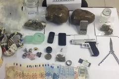 Ναύπακτος: Οικογενειακή υπόθεση η διακίνηση ναρκωτικών - Συνελήφθησαν πατρέρας, γιος, μητέρα και αδελφή