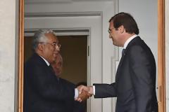 Το πολιτικό πορτογαλικό σύμπαν κατά του... Κοέλιο