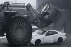 Εκδίκηση: Δεν πλήρωνε τους υπαλλήλους του και...δείτε τι έπαθε [video]