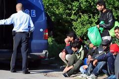 ΔΡΑΜΑ: Αναζητείται αλλοδαπός που μετέφερε 14 παράτυπους  μετανάστες