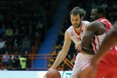 ΝΙΚΗΣΕ ΤΟΝ ΣΧΟΡΤΣΑΝΙΤΗ ΚΑΙ... ΕΡΧΕΤΑΙ ΕΛΛΑΔΑ ΓΙΑ ΤΟΝ ΟΛΥΜΠΙΑΚΟ Η ΤΣΕΝΤΕΒΙΤΑ!