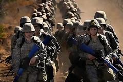 Εθελοντική στράτευση γυναικών: 