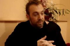 Νέα ζωή για τον Γιώργο Αλκαίο: Δείτε το υπέροχο ξενοδοχείο που άνοιξε στη Μήλο