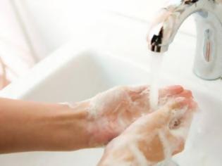 Φωτογραφία για Δείτε πόσα μικρόβια υπάρχουν στα χέρια αμέσως μετά το πλύσιμο [photos]