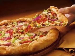 Φωτογραφία για 6 πράγματα που δεν ξέρατε για την αγαπημένη σας πίτσα