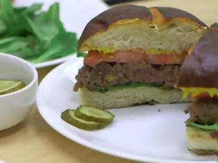 Φωτογραφία για Δείτε το περίφημο (χορτοφαγικό) burger του Bill Gates [video]