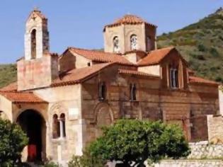 Φωτογραφία για Το ΣΥΓΚΛΟΝΙΣΤΙΚΟ θαύμα του Αγίου Κυπριανού στο Μοναστήρι του