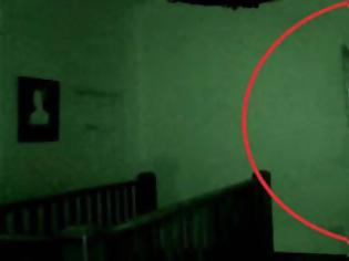 Φωτογραφία για Τρομακτικό βίντεο: Κάμερα κατέγραψε διαβόητο φάντασμα...