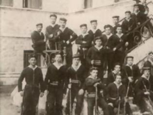 Φωτογραφία για Η εμφύλια ναυμαχία στη Σαλαμίνα - 17 Οκτωβρίου 1909