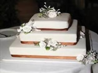 Φωτογραφία για Πόσο θα κοστίσει η τούρτα που πάντα ονειρευόσουν για το γάμο σου;