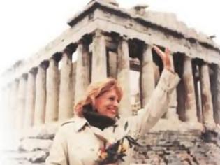 Φωτογραφία για Όταν η Μελίνα «στρίμωχνε» τον διευθυντή του Βρετανικού Μουσείου για τα Μάρμαρα [video]