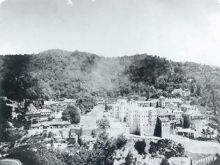 Φωτογραφία για 7268 - Τα 20 μοναστήρια, 4 σκήτες, 2 κελλιά και οι Καρυές του Αγίου Όρους σε φωτογραφίες του 1870, με σχολιασμό των διαφορών που παρατηρούνται σήμερα.