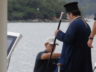 Φωτογραφία για Αποκλειστικές είκονες από την αποβίβαση των ιερέων για το γάμο της Εκατερίνα [photos+video]