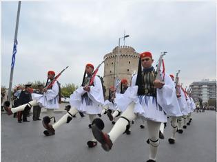 Φωτογραφία για Με στρατιωτικές μουσικές μπάντες, επιδείξεις στον αέρα και στο έδαφος και πορεία πλαισιώνονται οι εορτές στην Θεσσαλονικη