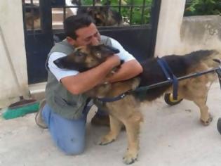 Φωτογραφία για Η ιστορία που έκανε όλο το ελληνικό Facebook να δακρύσει – Δείτε τι έγινε...