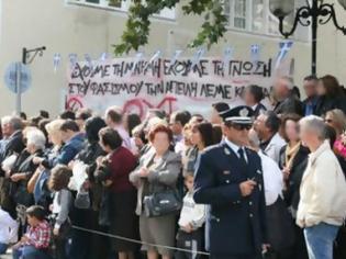 Φωτογραφία για ΣΑΛΟΣ! Φασιστική επίθεση στη Θήβα από τη συνοδεία βουλευτή της Χρυσής Αυγής