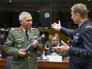Φωτογραφία για Ανέλαβε ο Έλληνας Στρατηγός τα καθήκοντα του Προέδρου της Στρατιωτικής Επιτροπής της Ε.Ε ! (φώτο)