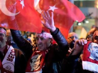 Φωτογραφία για Τουρκικές εκλογές: Θρίαμβος Ερντογάν-Αυτοδύναμο με 49,3% το κυβερνών κόμμα