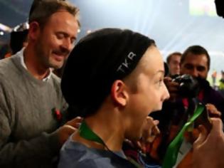 Φωτογραφία για Πέρα από το μετάλλιο του Παγκόσμιου Πρωταθλητή του χάρισαν και ένα τεράστιο χαμόγελο [photo+video]
