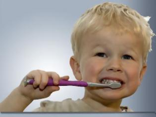 Φωτογραφία για Εσείς ξέρατε ότι η κρίση επηρεάζει τα δόντια των παιδιών σας;