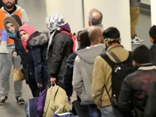 Φωτογραφία για Σουηδία: Σκληραίνει η κοινή γνώμη απέναντι σε πρόσφυγες και μετανάστες