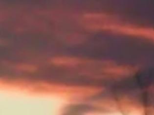 Φωτογραφία για Σοκαριστικό φαινόμενο στα Τρίκαλα: Σύννεφα απο κόκκινα έγιναν μαύρα μέσα σε λίγα λεπτά! [photos]