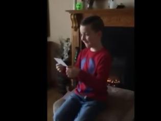Φωτογραφία για Η συγκίνηση ενός 6χρονου όταν μαθαίνει ότι θα αποκτήσει αδελφάκι [video]