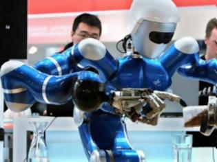 Φωτογραφία για Κι όμως είναι barman!Σε ποιο μέρος φτιάχνει ποτά ένα ρομπότ;