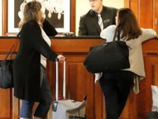 Φωτογραφία για Έλληνες ταξιδιώτες αποζημιώθηκαν από ξενοδοχείο για την καταστροφή των αποσκευών τους