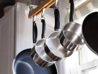 Φωτογραφία για Έτσι θα καθαρίσετε τα κουζινικά σας σκεύη από τις βρωμιές