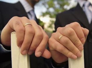 Φωτογραφία για Επίσημα πλέον ισχύουν οι γάμοι ομοφιλόφυλων στην Ιρλανδία...