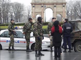 Φωτογραφία για Η Γαλλία ζητά βοήθεια από τον ''Ευρωστρατό - Φάντασμα''. Τι θα γίνει με το Ευρωπαϊκό στρατηγείο Λάρισας;