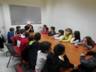 Φωτογραφία για Εκπαιδευτική επίσκεψη μαθητών 7ου δημοτικού στο Δημαρχείο Θήβας