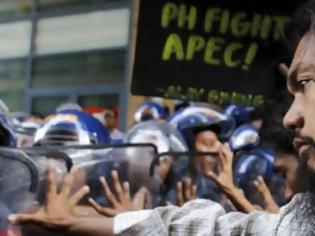 Φωτογραφία για Φιλιππίνες: Αντλίες νερού εναντίον διαδηλωτών στη Μανίλα