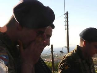 Φωτογραφία για Ο συγκινητικός χαιρετισμός των κατοίκων του Καστελόριζου στους στρατιώτες που απολύονται [video]