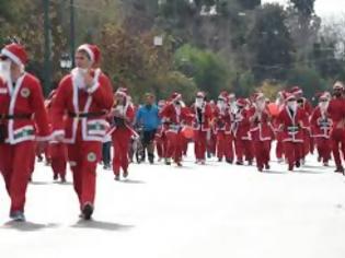 Φωτογραφία για Αύριο το 2ο Athens Santa Run στους δρόμους της πρωτεύουσας